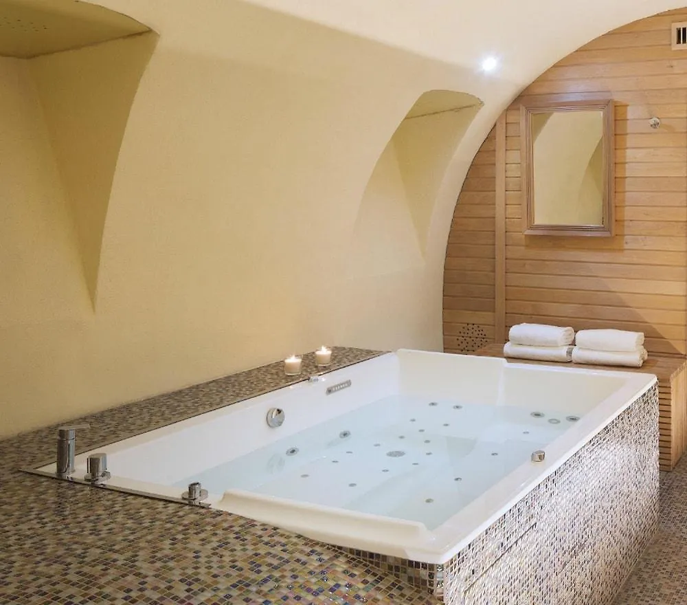 Hotel Celeste Batignolles Montmartre Paris